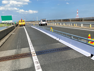 複合型防護柵